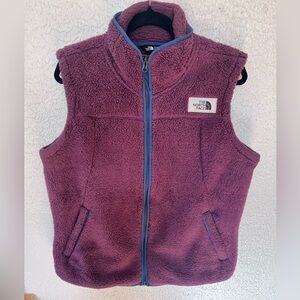 North face vest. Super warm and cozy vest, size XL